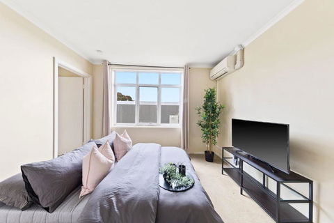 A Comfy & Cozy Apt In Clifton Hill FREE Parking - Accommodation Australia 2