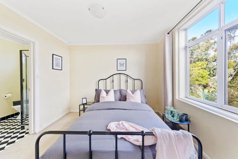 A Comfy & Cozy Apt In Clifton Hill FREE Parking - Accommodation Australia 0