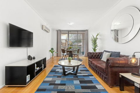 A Comfy Studio For 5 Next To Darling Harbour - Accommodation Australia 0