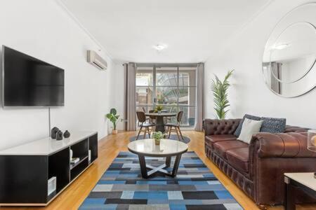 A Comfy Studio For 5 Next To Darling Harbour - Accommodation Australia 1