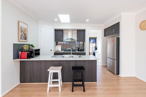 A Cosy 5Beds House In The Clyde - Accommodation Australia 0