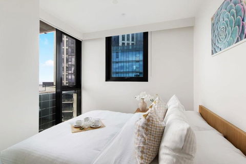 A Cozy 2BR Apt With Panoramic Views FREE Parking - Accommodation Australia 4