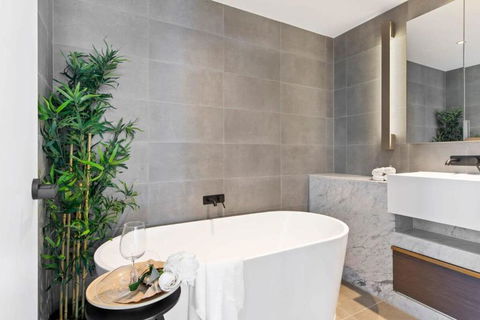 A Cozy 3BR Apt With Panoramic Views FREE Parking - Accommodation Australia 4