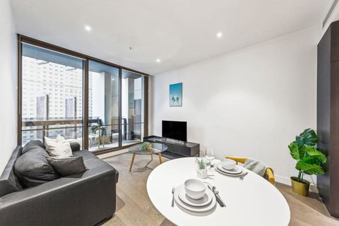 A Cozy & Lovely 2BR Apt Near Melbourne Central - Accommodation Australia 2