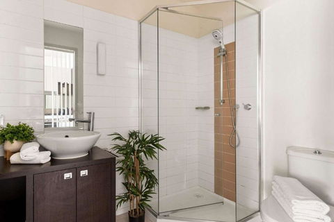 A Cozy & Modern Apt Near To Flemington Races - Accommodation Australia 4