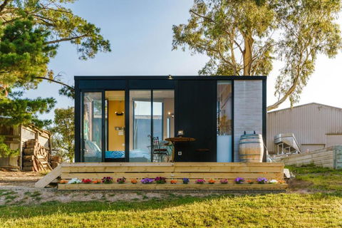 A Dam Good View By Tiny Away - Accommodation Australia 0