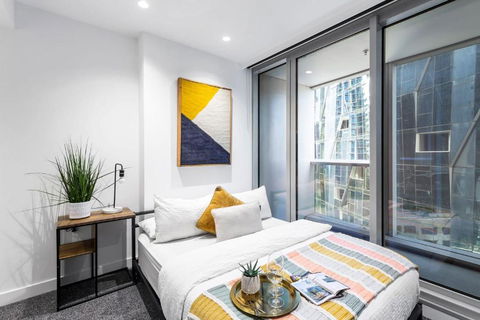 A Lovely Apt Right Next To Southern Cross Station - Accommodation Australia 0