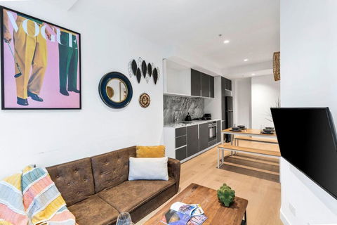 A Lovely Apt Right Next To Southern Cross Station - Accommodation Australia 4