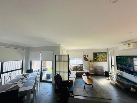 A Private Ensuite With AC And TV - Accommodation Australia 0