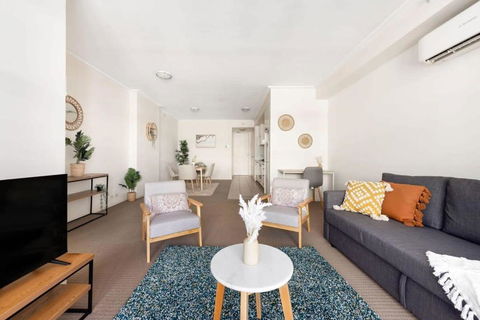 A Plush & Comfy Apt Right Next To Darling Harbour - Accommodation Australia 4