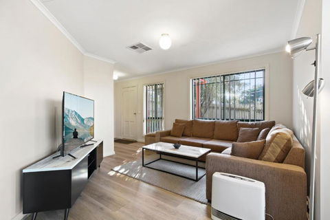 A Stones Throw - Accommodation Australia 2