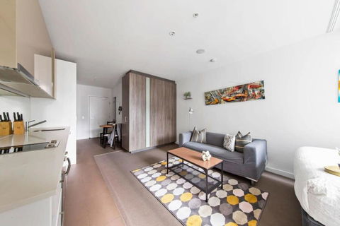 A Stylish CBD Studio Right Next To Southern Cross - Accommodation Australia 1