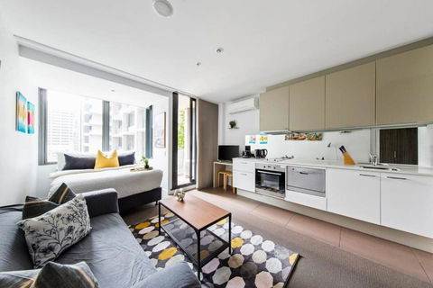 A Stylish CBD Studio Right Next To Southern Cross - Accommodation Australia 4
