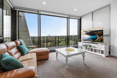 A Taste Of Paradise In Inner City Suburbia - Accommodation Australia 0
