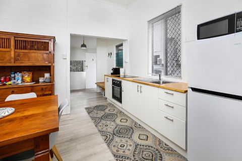 A Touch Of The Bahamas On McKenzie MK3 - Accommodation Australia 4
