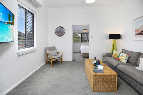 A Touch Of The Bahamas On McKenzie MK3 - Accommodation Australia 0