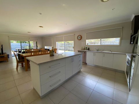 A True Holiday At Beachcomber - Accommodation Australia 2