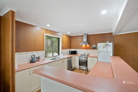 A Turtle House By Discover Stradbroke - Accommodation Australia 4