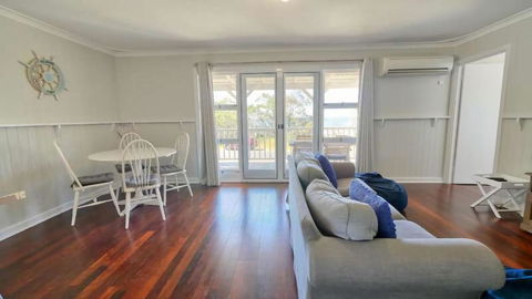 Abbey Beachviews With WiFi - Accommodation Australia 2