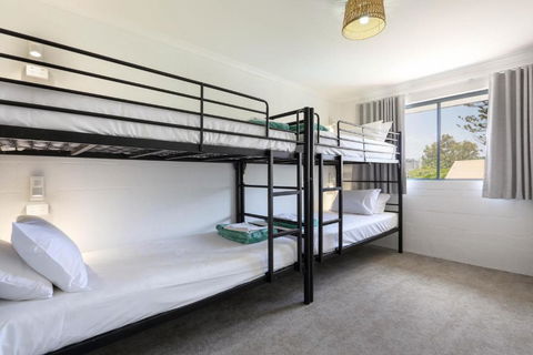 Abode Mooloolaba, Backpackers & Motel Rooms - Accommodation Australia 2