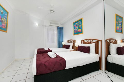 Absolute Beachfront Apartment - Accommodation Australia 2