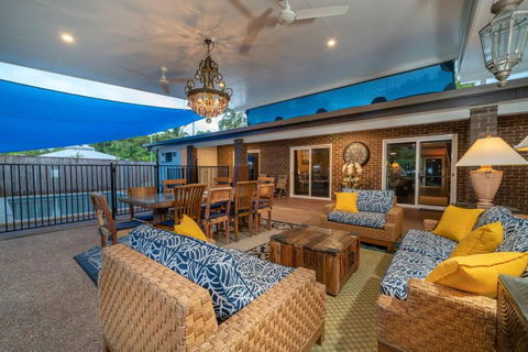 Absolute Beachfront WongaBelle- Pet Friendly - Accommodation Australia 3
