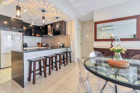 Absolute Hidden Gem In CBD - Accommodation Australia 3