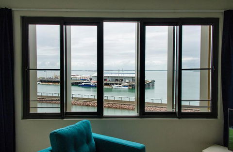 Absolute Waterfront Darwin - 1 Bedroom Apartments Over The Water - Accommodation Australia 2