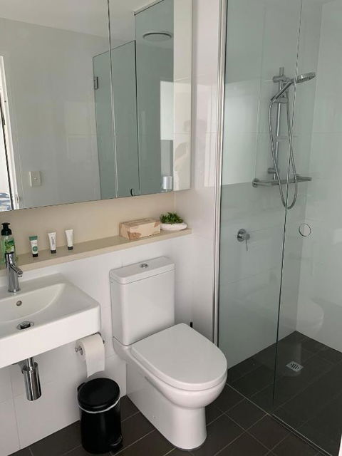 Absolute Waterfront Darwin - 1 Bedroom Apartments Over The Water - Accommodation Australia 3