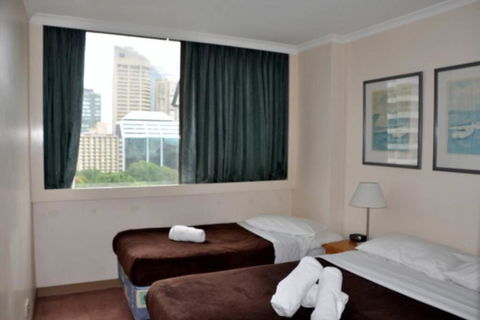 Accommodation Sydney: Hyde Park View 2 Bedroom 1 Bathroom Pet Friendly Apartment - Accommodation Australia 0