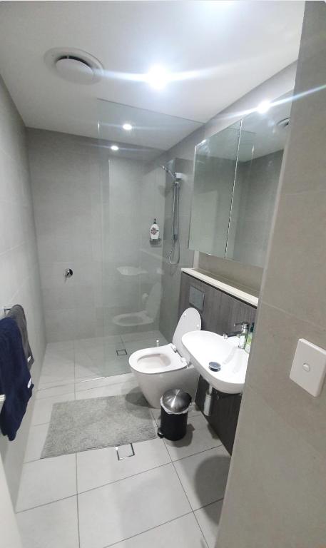 Accor Stadium Luxury - 3 Bed 2 Baths, Sleeps 6, Pool, Parking If Available- NO PARTIES - Accommodation Australia 1