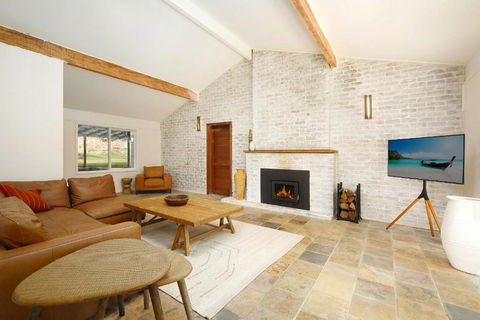 Acreage Estate -Ponies -Tennis Court -Spa - Accommodation Australia 1