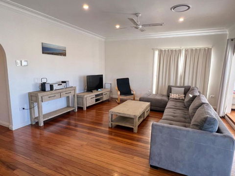 Adacos 19 On Sturt - Bring Your Own Linen - Accommodation Australia 2