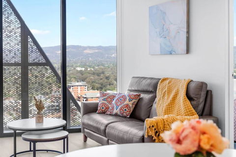 Adelaide CBD Oasis - 2BR Realm Retreat - Level 19 - Accommodation Australia 1
