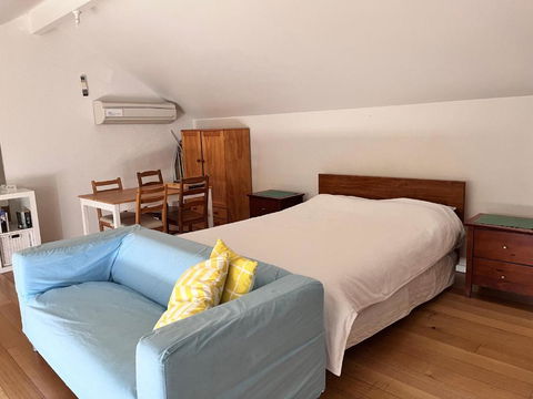 Adelaide Close CBD Large Private Studio Apartment In St Peters - Accommodation Australia 2