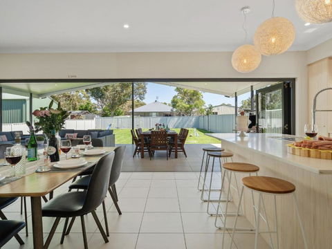 Adriatic Beach House - Accommodation Australia 1