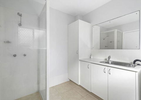 Adrift, 5B Scott Street - Accommodation Australia 2