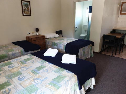 Affordable Gold City Motel - Accommodation Australia 3