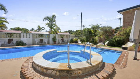 Affordable, Pool, Spa, Beach, Bbq, Sleeps 4 - Accommodation Australia 2