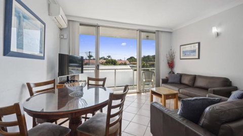 Affordable, Pool, Spa, Beach, Bbq, Sleeps 4 - Accommodation Australia 1