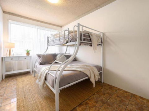 Affordable Relaxing GC Getaway - Accommodation Australia 4
