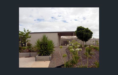 Agape Holiday Home With Pool Table ,NBN Internet - Accommodation Australia 1