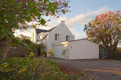 Aarn House B&B Airport Accommodation - Accommodation Australia 3