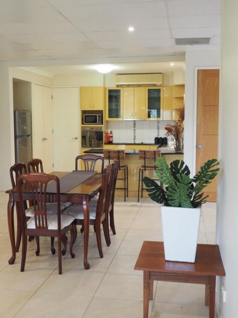 Accommodation On Westlake Mount Ommaney - Accommodation Australia 0