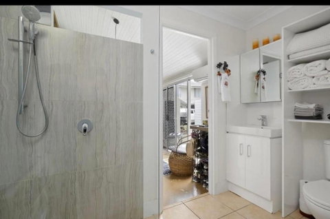 Affordable Luxury Room - Local Tourism 3