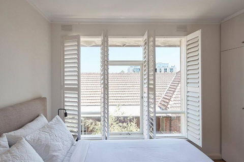 A Touch Of Tuscan Charm Off Toorak Road - Accommodation Australia 1