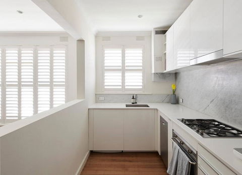 A Touch Of Tuscan Charm Off Toorak Road - Accommodation Australia 4