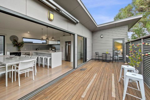 Aireys Delight - Local Tourism 0