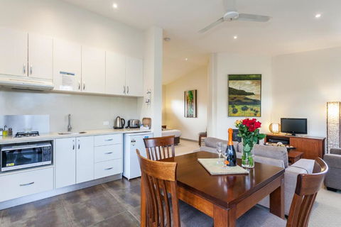 Aireys Inlet Getaway - Accommodation Australia 1