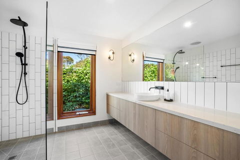Aireys Inlet Getaway - Accommodation Australia 4